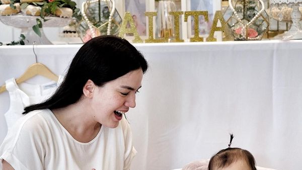 Apa Kabar Alice Norin? Intip Keseruannya Urus Anak Sambil Kulineran