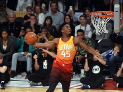 Donovan Mitchell Juara Kontes Slam Dunk, Devin Booker Raja Tembakan Tiga Angka