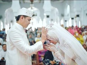 Cerita Mak Comblang Jodohkan Tommy Kurniawan dengan Lisya Nurrahmi Cerita Mak Comblang Jodohkan Tommy Kurniawan dengan Lisya Nurrahmi