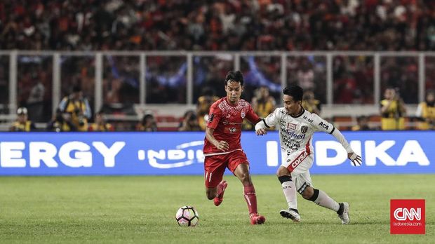 Novri Setiawan masuk sebagai pemain pengganti di babak kedua.