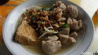 Nostalgia Rasa Asli! 5 Bakso Jadul Jakarta yang Bertahan Sejak 1970-an