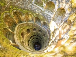 Mengintip Sumur Rahasia di Portugal