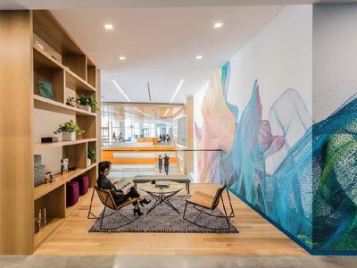 Menjelajahi Kantor Adobe yang Keren dan Bikin Iri