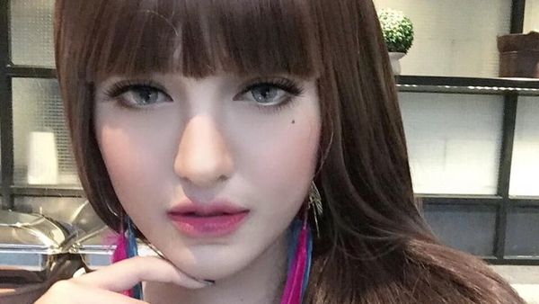 Foto: Cantiknya Tanaya Alyssia, Selebgram Yogyakarta yang Mirip Barbie