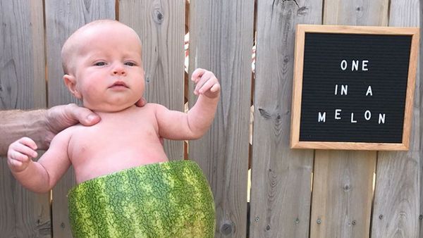 Kreatif! Saat Aneka Makanan Jadi Kostum Bayi