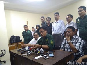 PBB Tak Lolos Verifikasi Pemilu, Yusril Gugat KPU ke Bawaslu PBB Tak Lolos Verifikasi Pemilu, Yusril Gugat KPU ke Bawaslu