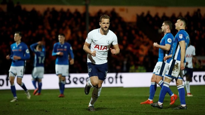 Spurs Ditahan Tim Divisi Tiga Liga Inggris