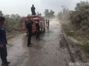 Sempat Diterpa Arus Lahar Dingin, Desa di Karo Kembali Bisa Dilalui