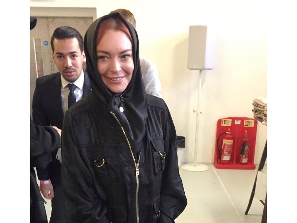 Rumor Mohammad bin Salman Akrab dengan Lindsay Lohan Rumor Mohammad bin Salman Akrab dengan Lindsay Lohan