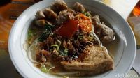 Di Menteng Bisa Makan Siang Bakso dan Tongseng Murah di Sini