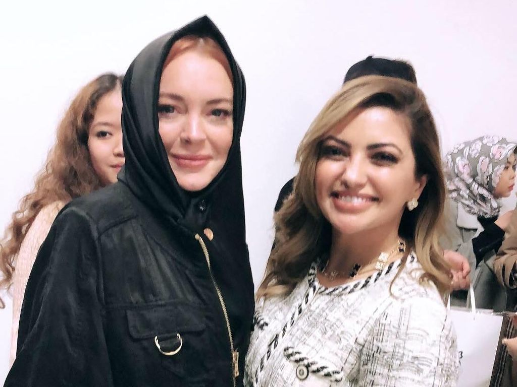 Dijadwalkan Curhat tentang Agama Bareng Mia Khalifa, Lindsay Lohan Kabur