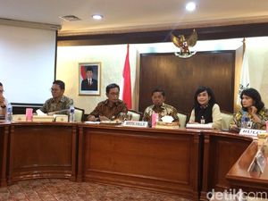 Mensos: Kami Pastikan Akhir Februari Distribusi Bansos Tuntas Mensos: Kami Pastikan Akhir Februari Distribusi Bansos Tuntas