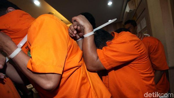 6 Petugas KPK Palsu Diringkus