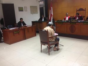 Kasus Ujaran Kebencian, Jonru Dituntut 2 Tahun Penjara Kasus Ujaran Kebencian, Jonru Dituntut 2 Tahun Penjara