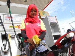 Harga BBM Shell Turun, Murah Mana Sama Pertamina dan Total?