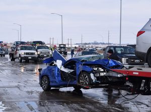 70 Mobil Tabrakan Beruntun