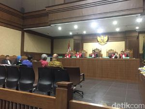 Debat soal Anggaran Proyek e-KTP, Mekeng: Itu Khayalan Nazaruddin