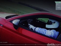 Sindir Elon Musk, Produsen Mobil Ini Juga Bawa Mobilnya ke Mars