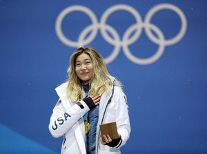 Raih Medali Emas, Atlet Ini Enggan Menangis karena Tak Mau Rusak Eyeliner