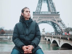 Jauh-jauh dari London, El Rumi Temani Sidang Ahmad Dhani