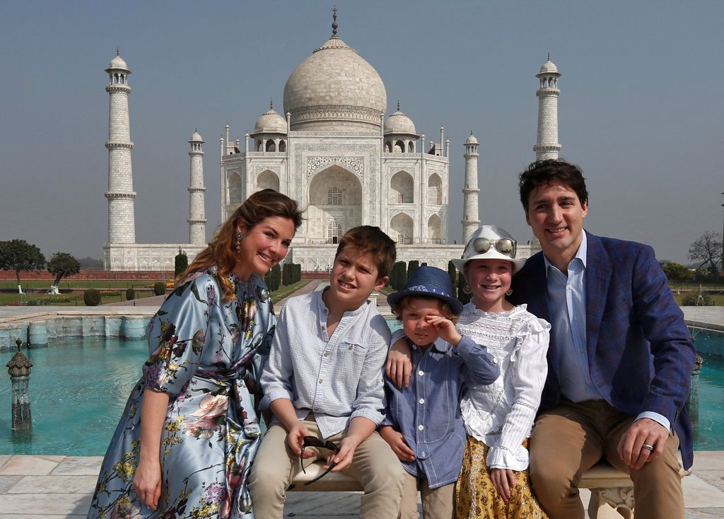 Canadian Prime Minister Justin Trudeau, his wife Sophie Gregoire Trudeau, their daughter Ella Grace and sons Hadrien and Xavier pose in front of the Taj Mahal in Agra, India, February 18, 2018. REUTERS/Adnan Abidi