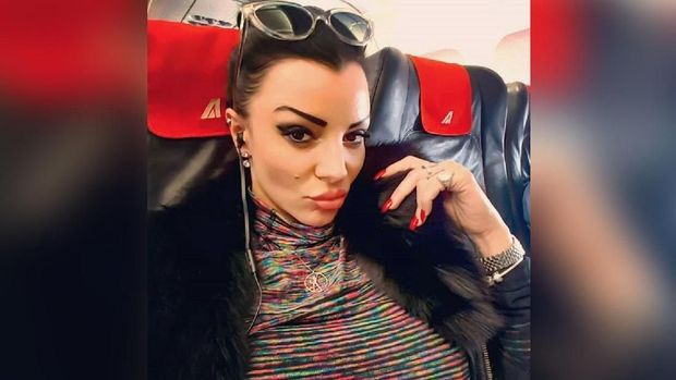 Bintang porno Amandha Fox mengaku sedih mendengar kabar klub Vicenza Calcio bakal bangkrut. (