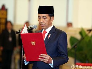 Jokowi Juga Lantik Komisioner KPU Pengganti Wahyu Setiawan