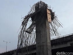 Kapolres: Tiang Becakayu Ambruk Diduga karena Bracket Kurang Kuat