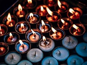 Menaklukkan Api dalam Bidikan Kamera