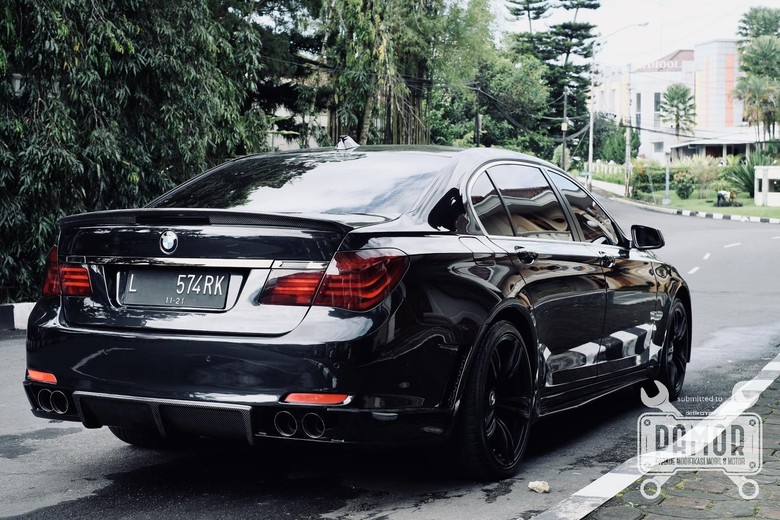 BMW Blackout dari Magelang BMW Blackout dari Magelang