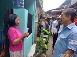 Door to Door, Cawawalkot Aries Berkenalan Dengan Warga