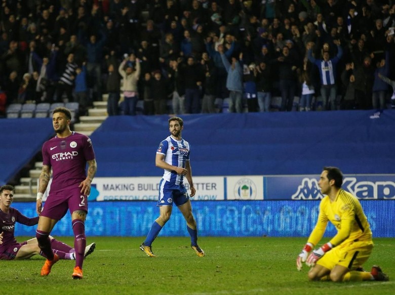 Manchester City Disingkirkan oleh Tim Divisi Tiga di Piala FA Manchester City Disingkirkan oleh Tim Divisi Tiga di Piala FA