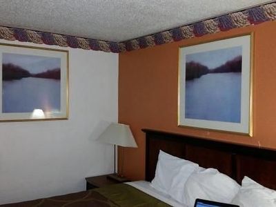 Ruangan Hotel yang bikin Geregetan Sekaligus Ngakak