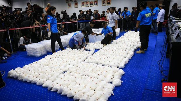 Barang bukti sabu seberat 1,375 ton jaringan internasional ang diungkap oleh BNN di Batam, Kepulauan Riau, di kantor BNN, Jakarta, 20 Februari 2018.
