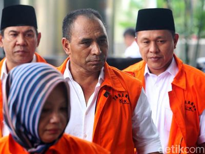 Ketika Para Bupati Digelandang ke KPK