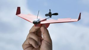 Pesawat Kertas Canggih Mirip Drone