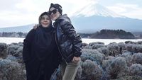 10 Gaya Mewah Ibunda Syahrini, Ibu Cetar Pecinta Tas Hermes