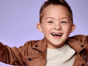 Aksi Anak-anak Difabel yang Bergaya Bak Model Profesional