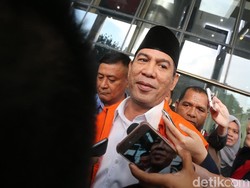 Pinta Bupati HST Agar Deretan Mobil Mewahnya Tak Dijual KPK