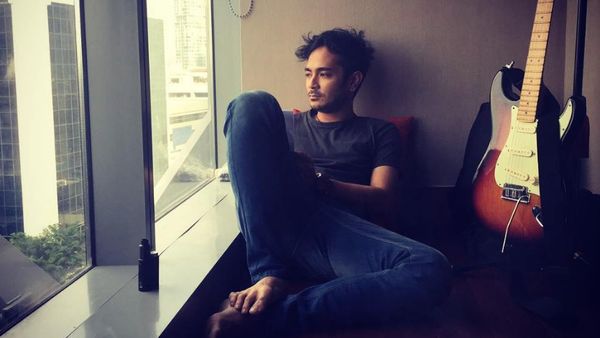 Ragam Aktivitas Fisik Marthino Lio, Pemeran Adam yang Bikin Baper di Eiffel Im In Love 2