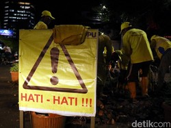 Jalan Wahid Hasyim Diuji Coba 1 Arah karena Perbaikan Trotoar