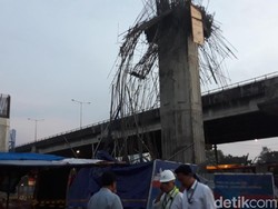 Kepala Tiang Tol Becakayu Ambruk, Waskita Minta Maaf