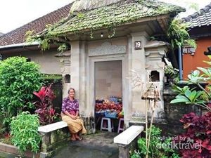 Kenapa Para Orang Tua di Desa Ini Tidurnya di Dapur?