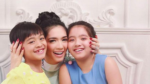 Momen Kebersamaan Angel Karamoy Bersama Dua Buah Hatinya