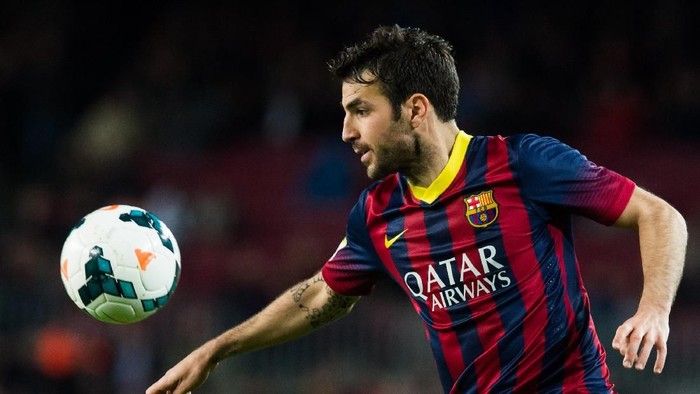 BARCELONA, SPAIN - MARCH 26: Cesc Fabregas of FC Barcelona controls the ball during the La Liga match between FC Barcelona and RC Celta de Vigo at Camp Nou on March 26, 2014 in Barcelona, Spain. (Photo by Alex Caparros/Getty Images)