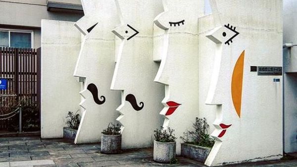 Nggak Nyangka, 10 Bangunan Nyentrik Ini Ternyata Toilet