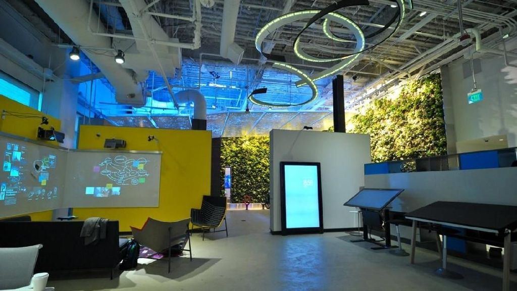 Menjelajah Markas Besar Microsoft yang Bikin Nyasar Menjelajah Markas Besar Microsoft yang Bikin Nyasar