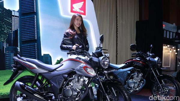 Foto: Honda CB150 Verza Tampil Segar