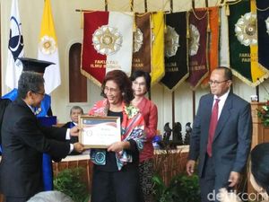 Ini Alasan Menteri Susi dan Menteri Basuki Diberi Anugerah oleh UGM Ini Alasan Menteri Susi dan Menteri Basuki Diberi Anugerah oleh UGM