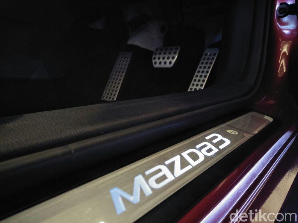 Aksesori Mazda3 Speed Dibawa Langsung dari Jepang Aksesori Mazda3 Speed Dibawa Langsung dari Jepang
